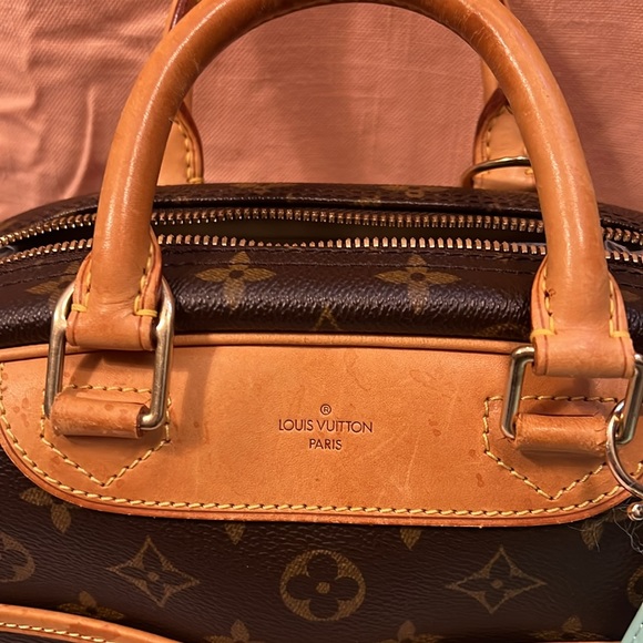 Pre loved authentic LV Trouville - Picture 5 of 13